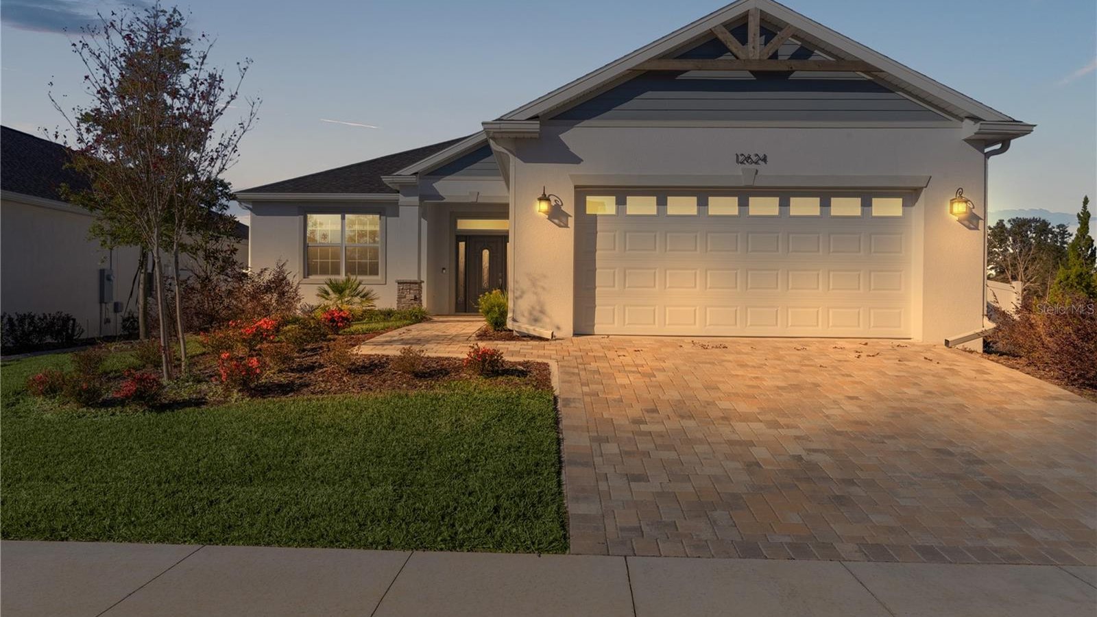 12624 NE 49th Dr, Oxford FL - front elevation at dusk